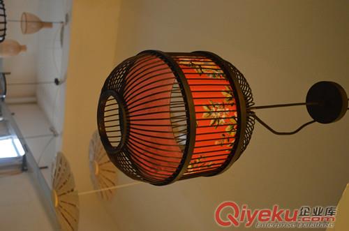 现代吊灯