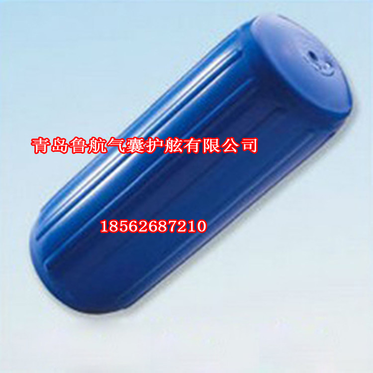游艇靠球实用的