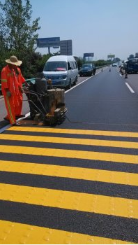 阳泉道路划线专业施工单位---大道交通设施有限公司