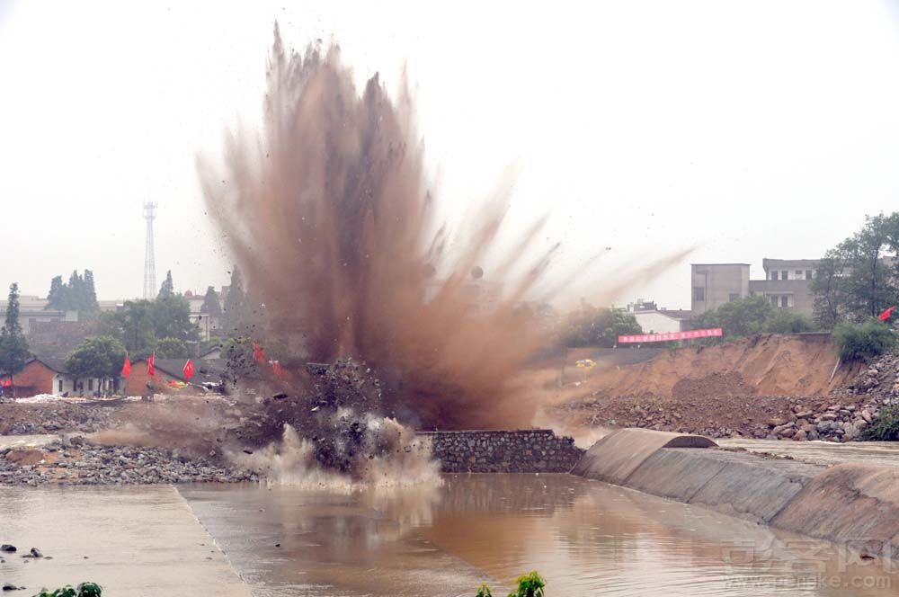 防城港静态爆破工程，可信赖的岩石分裂工程推荐