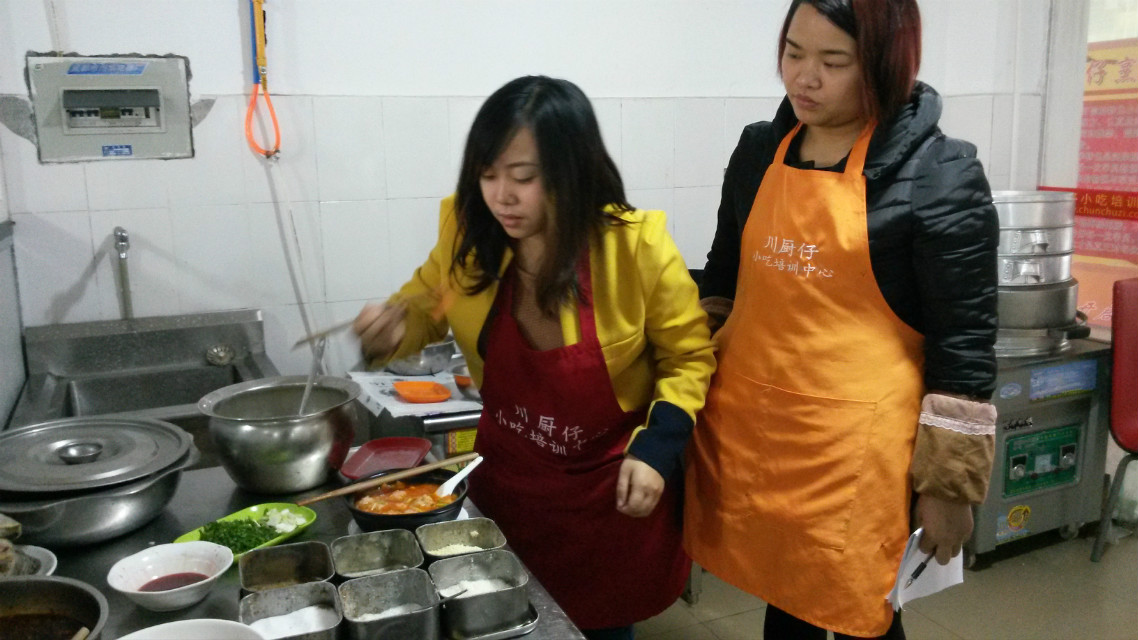 哪里学习特色砂锅菜好-学习砂锅菜技术-砂锅菜做法培训
