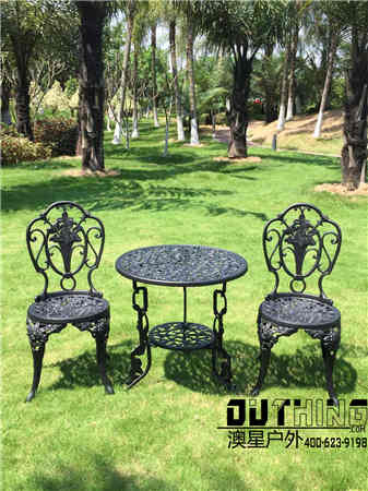 經(jīng)典戶外家具 壓鑄全鋁一體成型鑄鋁室外桌椅 小規(guī)格網(wǎng)紋餐桌椅原始圖片3