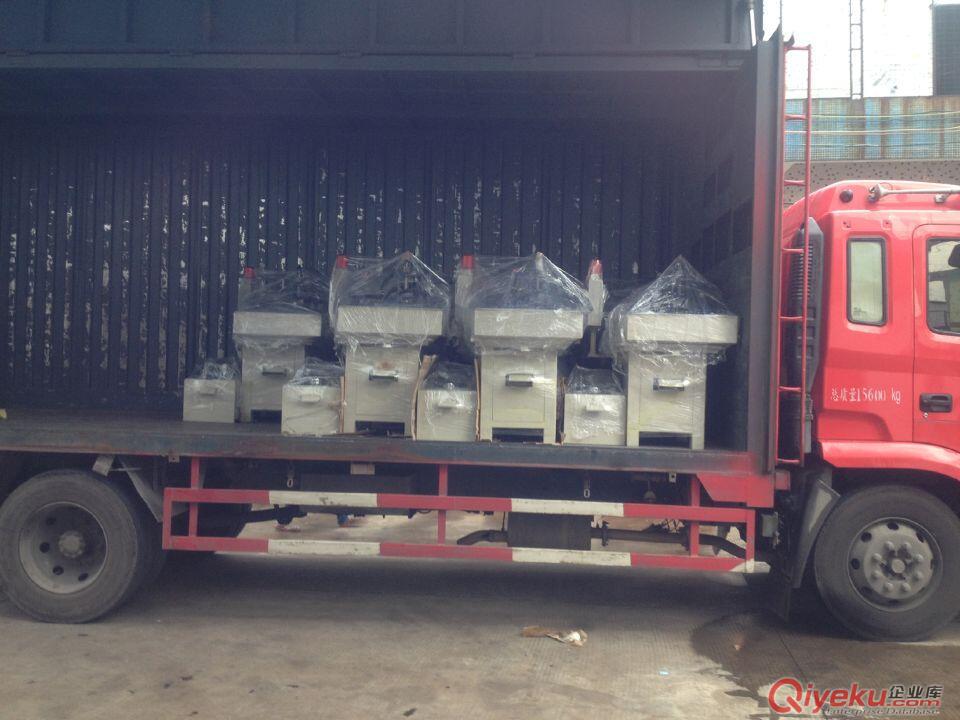 儀表頂部密封螺釘自動銑槽鉆孔機
