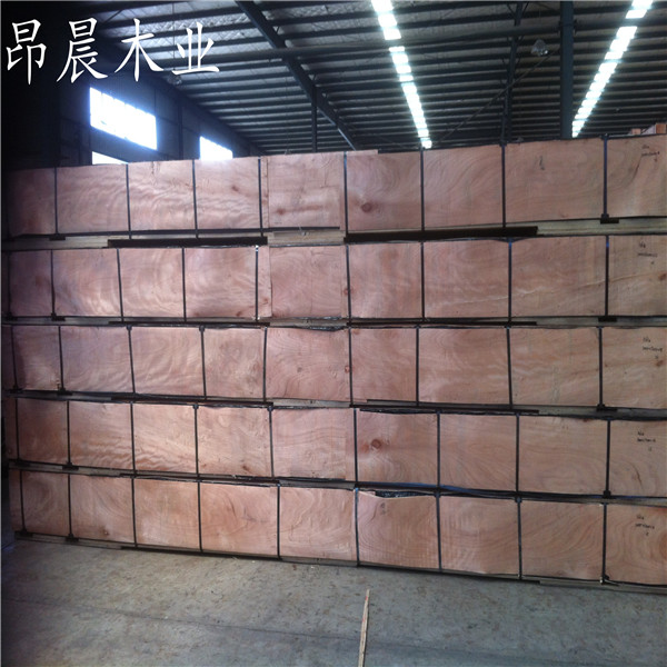 降低成本提升品質替代金屬鏡面板的櫸木芯鏡面板原始圖片3