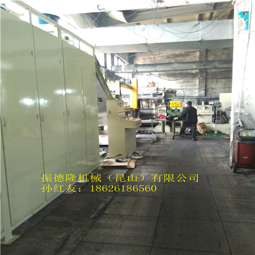 自動翻膠系統開煉機,12寸開煉機,14寸開煉機16寸開煉機,18寸開煉機,22寸開煉機,24寸開煉機,360型煉膠機,400型煉膠機,450煉膠機,550型開放式煉膠機廠家