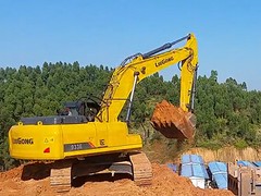 千里通供應(yīng)的柳工二手挖掘機(jī)深受客戶喜愛 廣西二手挖掘機(jī)供應(yīng)