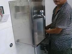 校園兒童直飲水機——新款幼兒園多龍頭溫熱直飲水機在哪可以買到