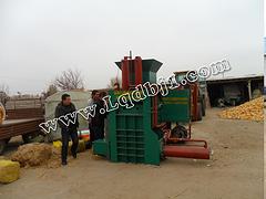 聊城哪里買品質良好的半自動廢紙打包機_全自動廢紙打包機廠家