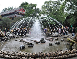大型廣場(chǎng)音樂(lè)噴泉供應(yīng)商