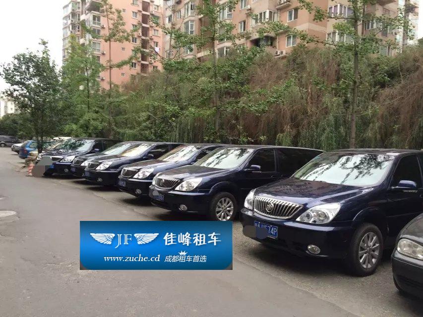 成都動(dòng)物園附近租越野車Y成都越野車租賃公司Y成都租大眾途觀