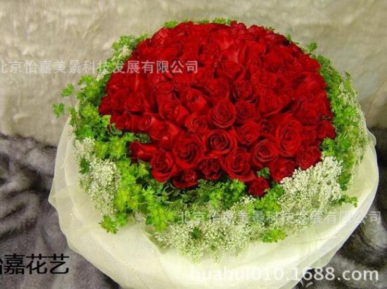 北京生日鮮花布置 北京豐臺(tái)區(qū)鮮花預(yù)定 情人節(jié)玫瑰花束價(jià)格