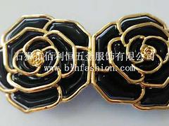 皮帶頭廠家，泉州優(yōu)質(zhì)噴漆扣頭上哪買