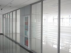 煙臺隔墻供應商，找優質煙臺玻璃隔斷上達潤建材