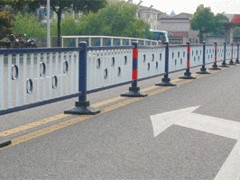 山東道路護欄|優質的道路護欄公司