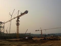 物超所值塔吊租賃是由升茂建機(jī)提供的    ，神農(nóng)架林區(qū)塔式起重機(jī)租賃