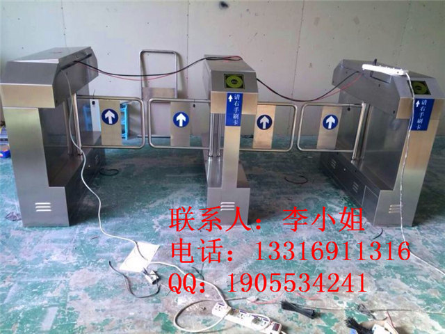 嘉興小區(qū)車(chē)牌識(shí)別系統(tǒng)價(jià)格\杭州識(shí)別率{zg}的小區(qū)車(chē)牌識(shí)別系統(tǒng)