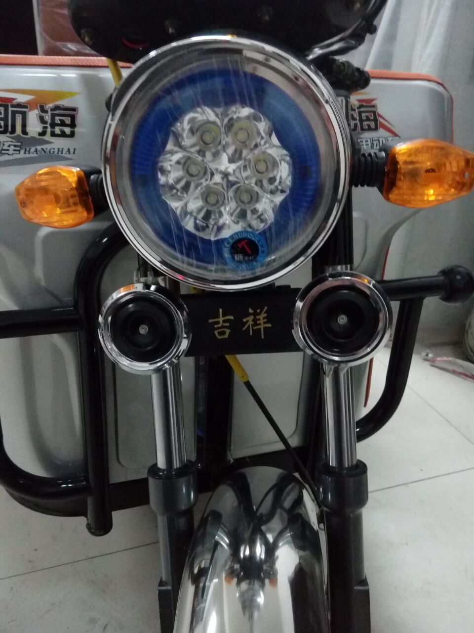 不銹鋼流動(dòng)上門洗車機(jī)