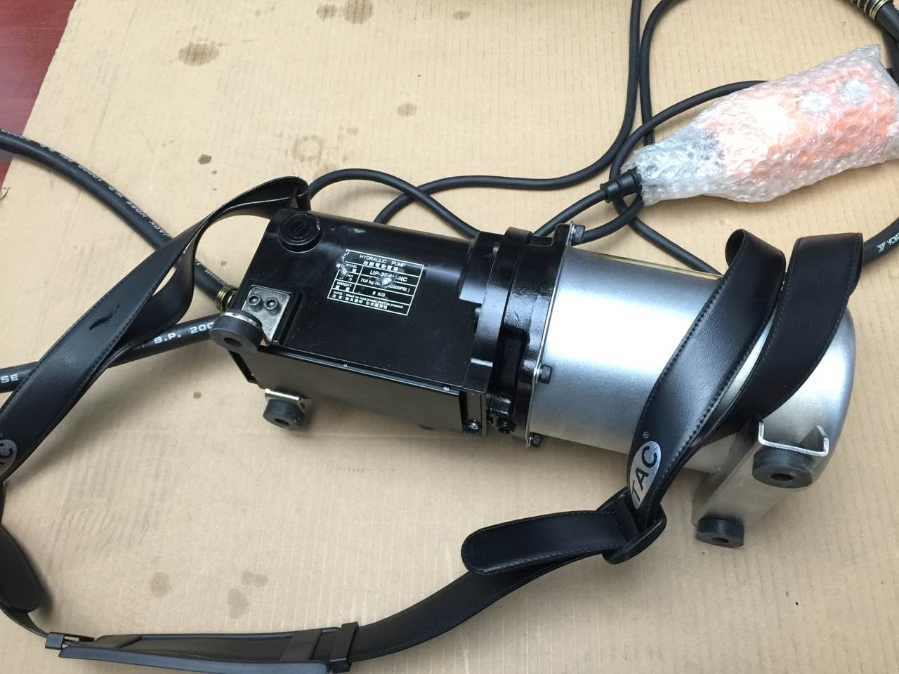 在哪可以買到臺灣高壓便攜式電動油壓泵自動回油小河馬，UP-35RH價格行情