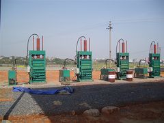 秸稈黃儲打包機廠家，偉林液壓秸稈黃儲打包機制作商
