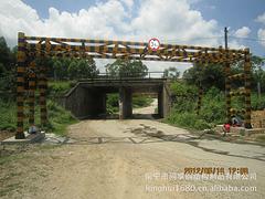 質(zhì)量好的交通標(biāo)志牌當(dāng)選同享鋼結(jié)構(gòu)制品公司 賀州交通標(biāo)志牌