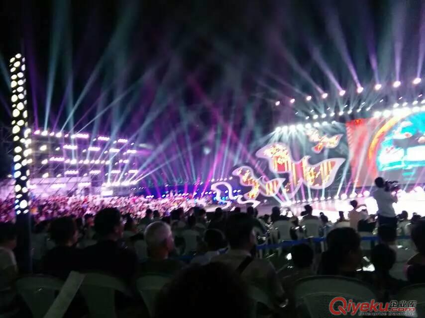 上海會務會議投影儀租賃 安裝高清投影儀 舞臺設備租賃
