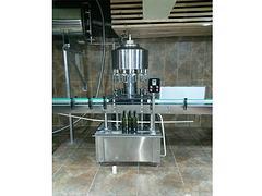 瓶裝水灌裝機廠家，供應山東好用的小型液體灌裝機