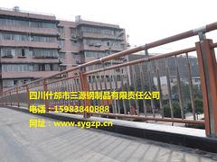 四川高速公路波形護欄價位|質量好的四川高速公路波形護欄，三源鋼制品供應