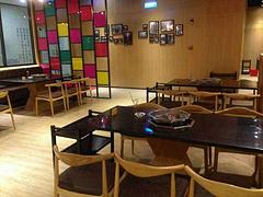 低價電磁爐火鍋桌_【薦】上等酒店會所餐廳餐桌椅供銷