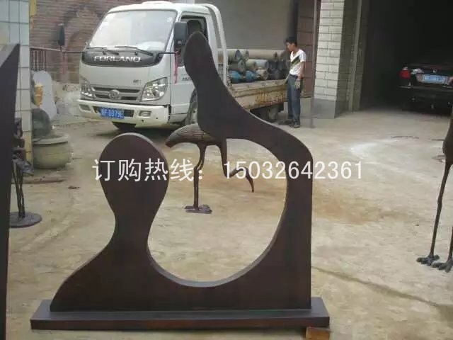 抽象銅雕塑原始圖片2