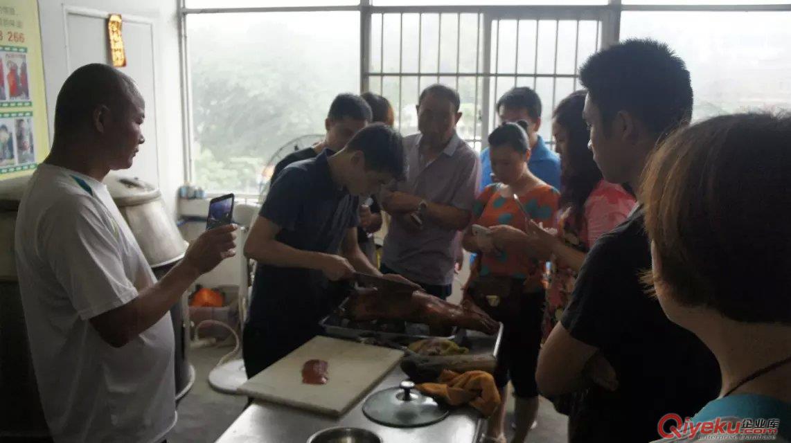哪里學(xué)燒味技術(shù) 味之興燒味王加盟