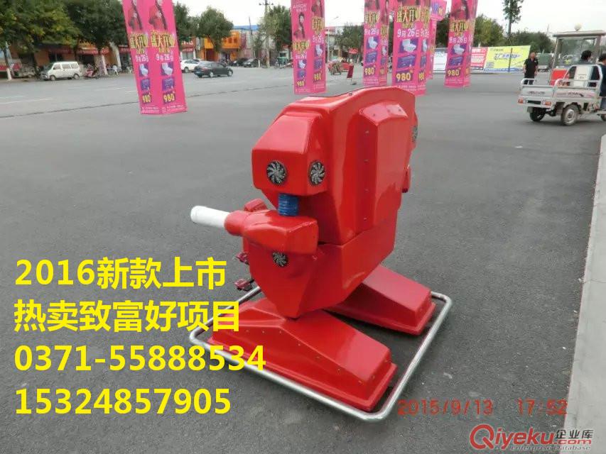 供應熱賣款機器人戰(zhàn)車，升級版機器人行走車，2016變形金剛俠