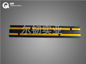 德邦物流使用爾韌實(shí)業(yè)公司的卸貨平臺(tái)防撞條，圖片 價(jià)格原始圖片3