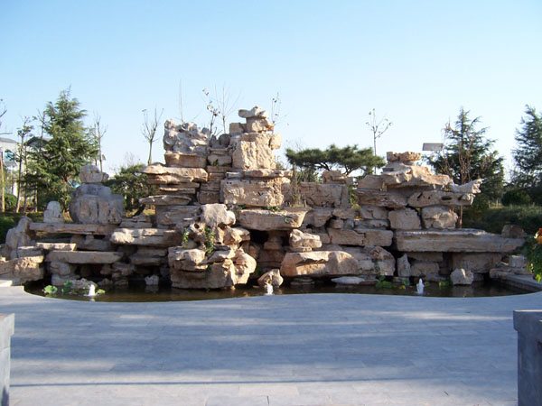 山東龜紋石，千層石，水紋石，假山石。假山安裝湖岸施工。15653651009---15653651009