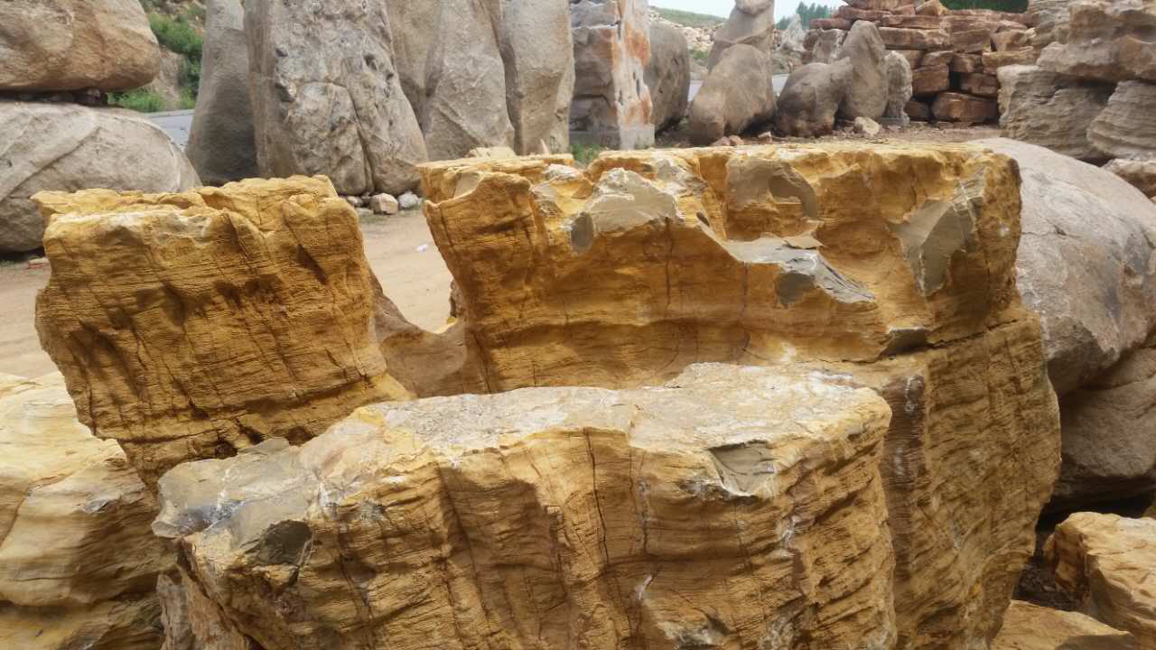山東龜紋石，千層石，水紋石，假山石。假山安裝湖岸施工。15653651009---15653651009原始圖片3