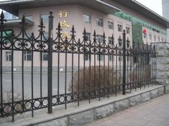 通州護欄北京圍欄鐵藝欄桿承接加工安裝