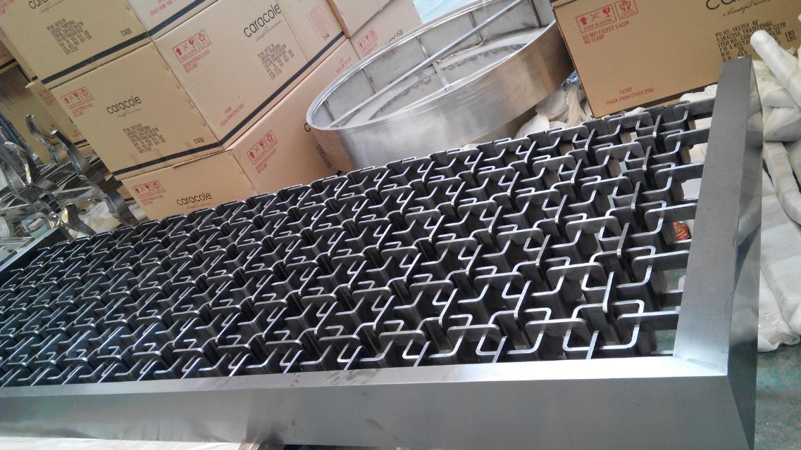 鏤空不銹鋼屏風(fēng)加工,專業(yè)客廳不銹鋼屏風(fēng)