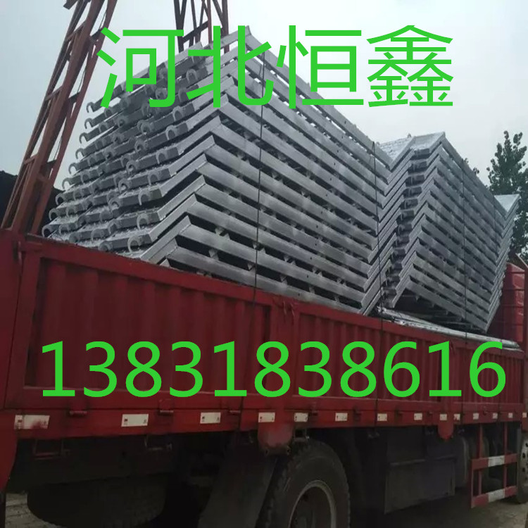 年前促銷安全爬梯價格{zd1}廠家直銷