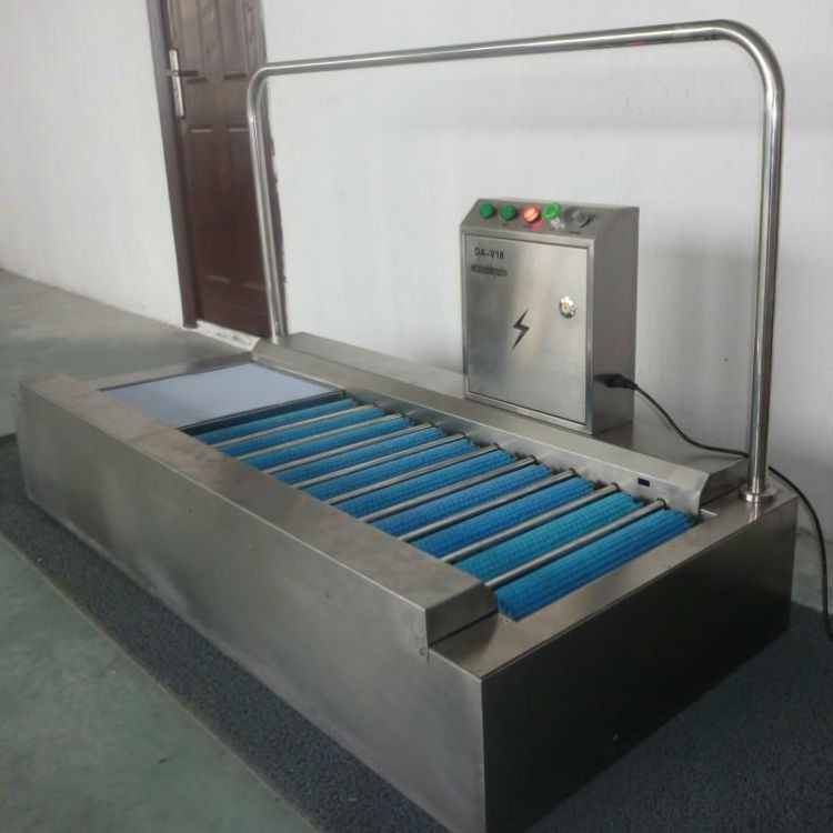 全自動鞋底清潔器生產廠家|賽特斯自動智能鞋底清潔機