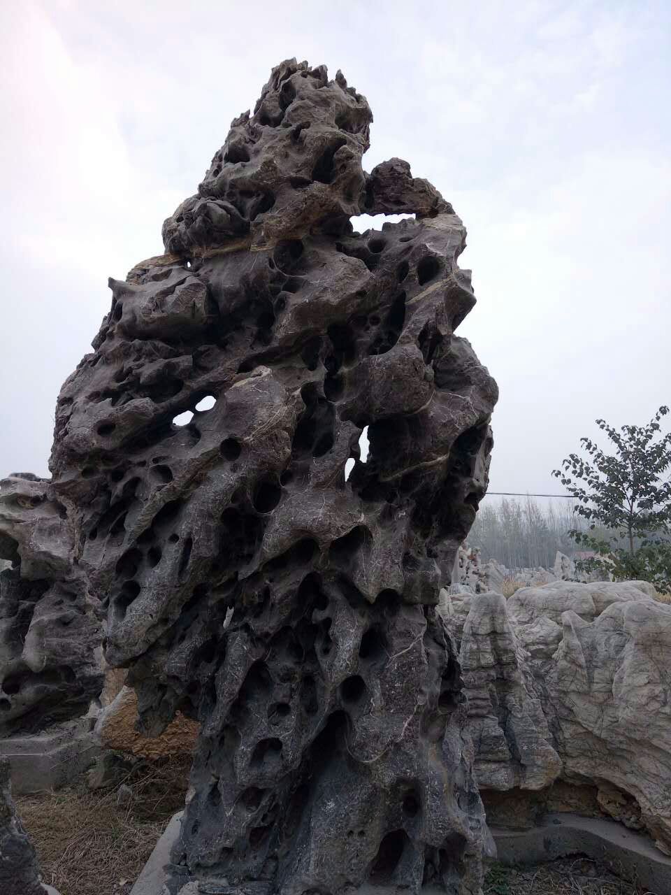 山東龜紋石，千層石，水紋石園林石直銷處