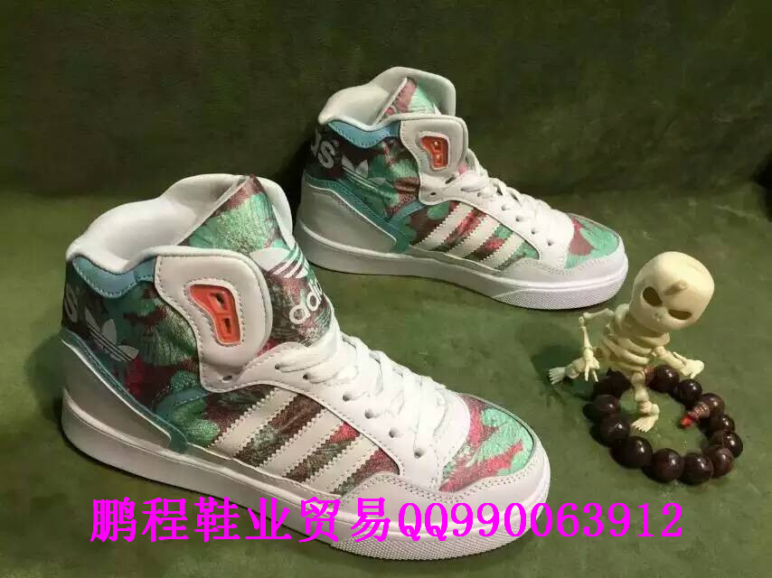 阿迪adidas鞋_三葉草進(jìn)貨_廠家直銷(xiāo)