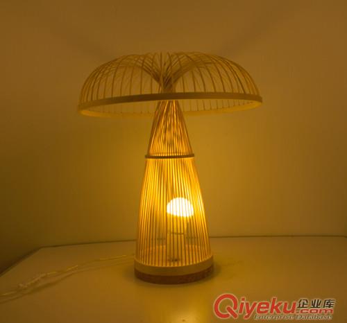竹制創(chuàng)意臺燈