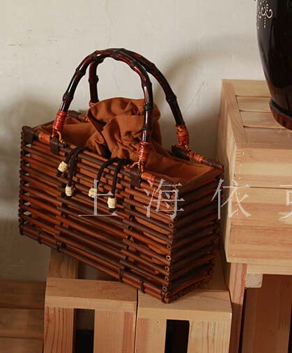 手工柳編竹工藝品
