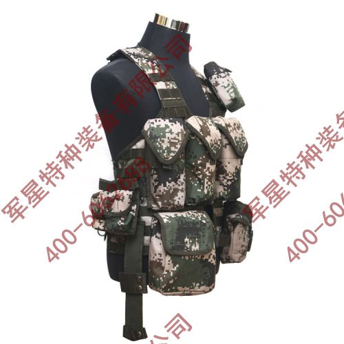 06數(shù)碼戰(zhàn)術(shù)馬甲 作戰(zhàn)背心 獵人迷彩馬甲 攜行背具