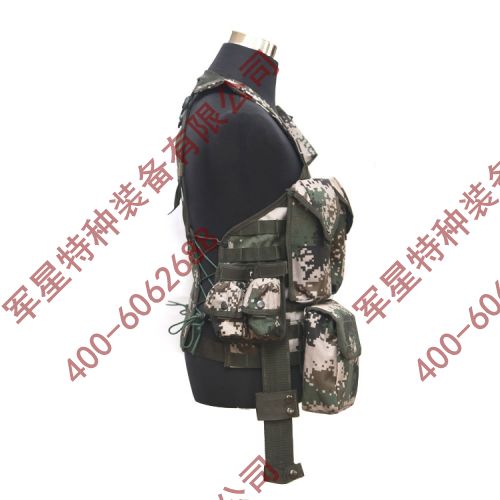 06數(shù)碼戰(zhàn)術(shù)馬甲 作戰(zhàn)背心 獵人迷彩馬甲 攜行背具