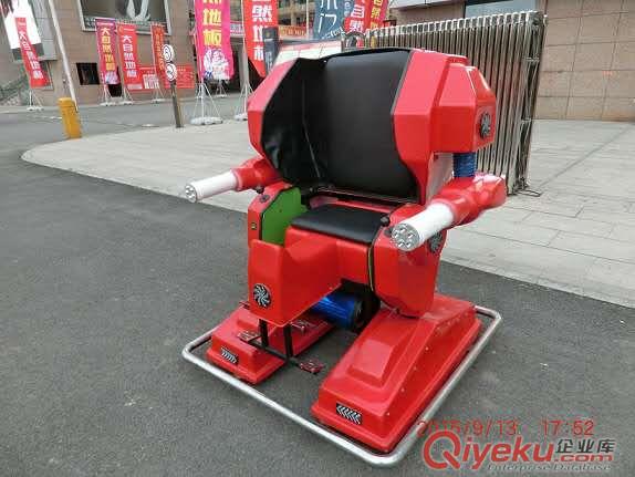 濮陽鎧甲勇士戰車--能行走碰撞的新款機器人戰車原始圖片2