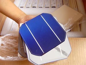 太陽(yáng)能組件所需材料  昆山鵬欣硅材料回收公司原始圖片2