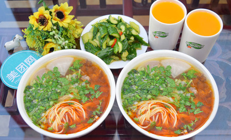 東方宮蘭州拉面加盟總部（蘭州牛肉拉面加盟費(fèi)用）