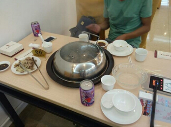 深圳優(yōu)惠的茶餐廳餐桌推薦——西餐廳家具