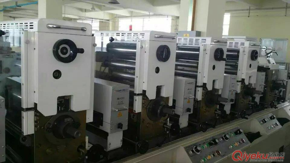 多功能間歇式輪轉機
