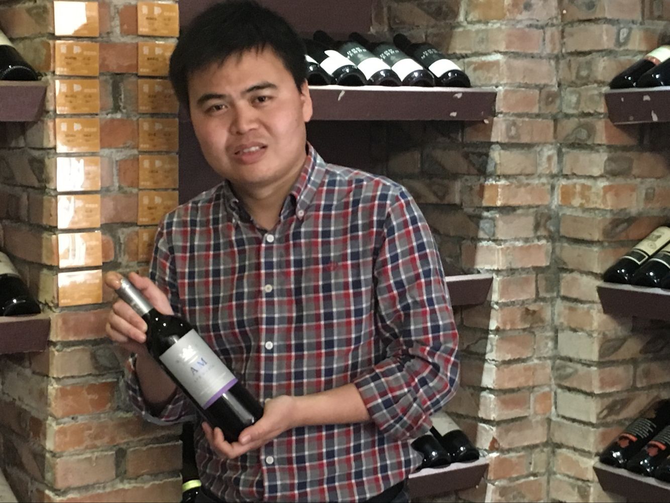 圣母系列混釀卡曼尼赤霞珠干紅葡萄酒